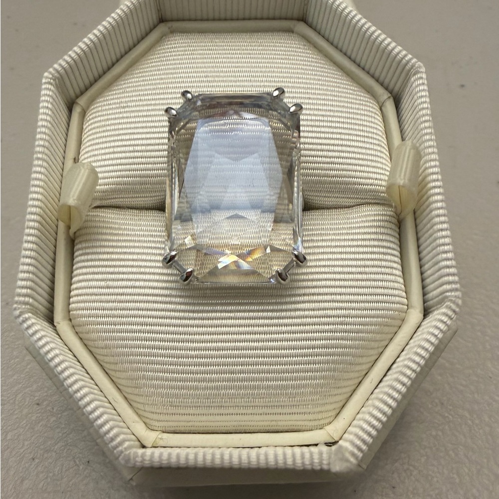 New Swarovski Mesmera Cocktail Ring, Octagon Cut Crystal, White, Rhodium Plated - Picture 3 of 11